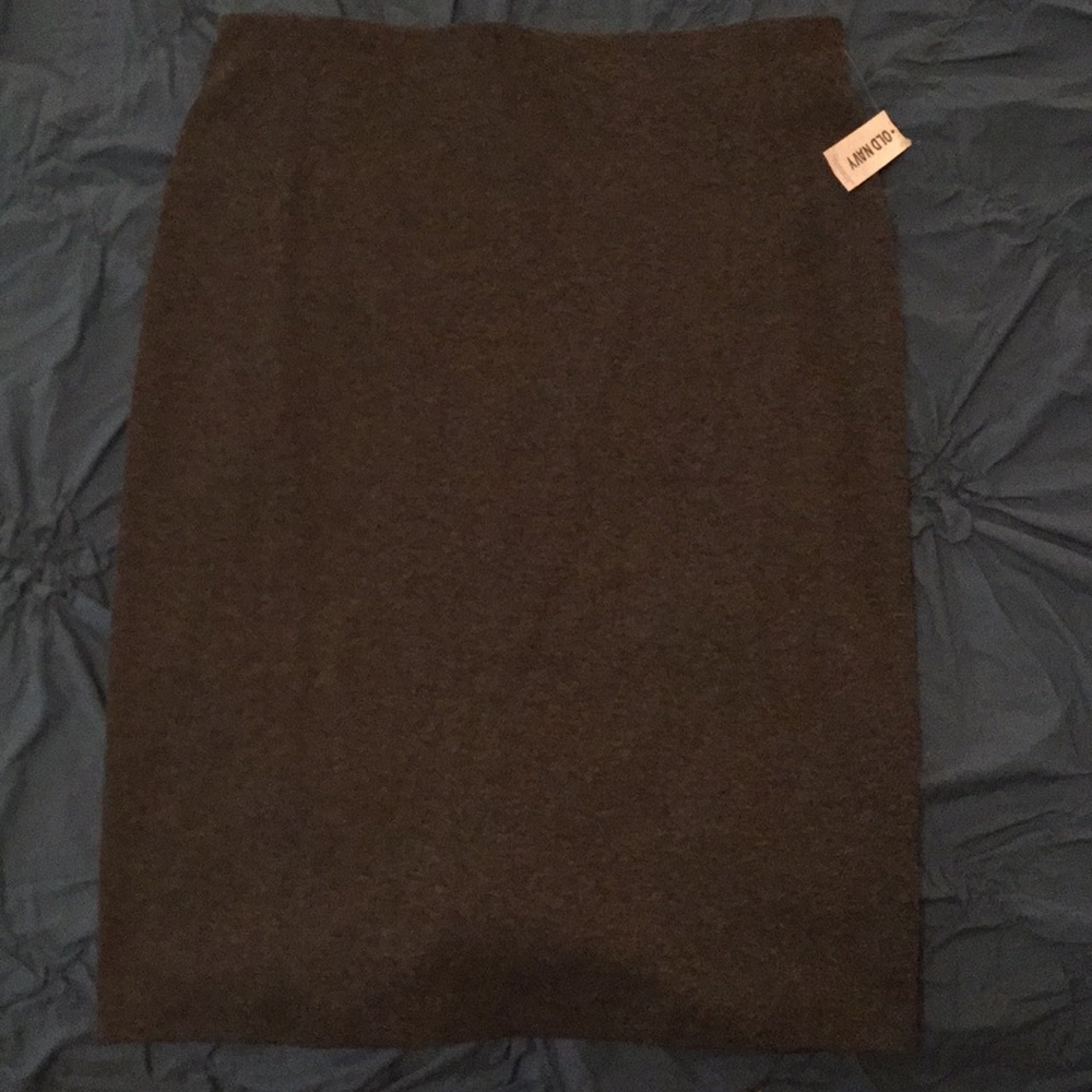 Gray pencil skirt